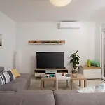 J&e Apartamento